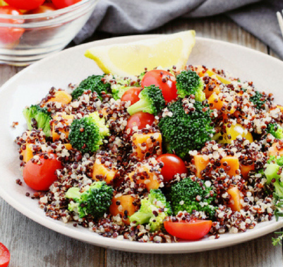 Ricetta insalata estiva quinoa e verdure